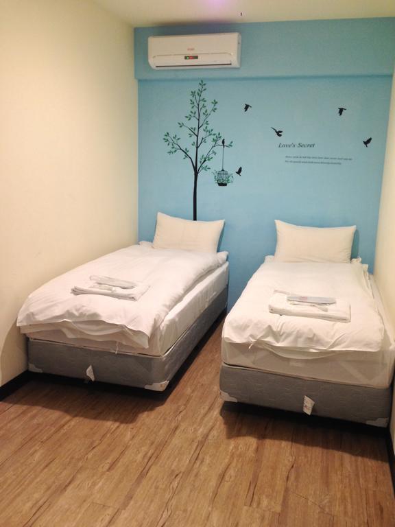 Galaxy Mini Inn Taipei Esterno foto