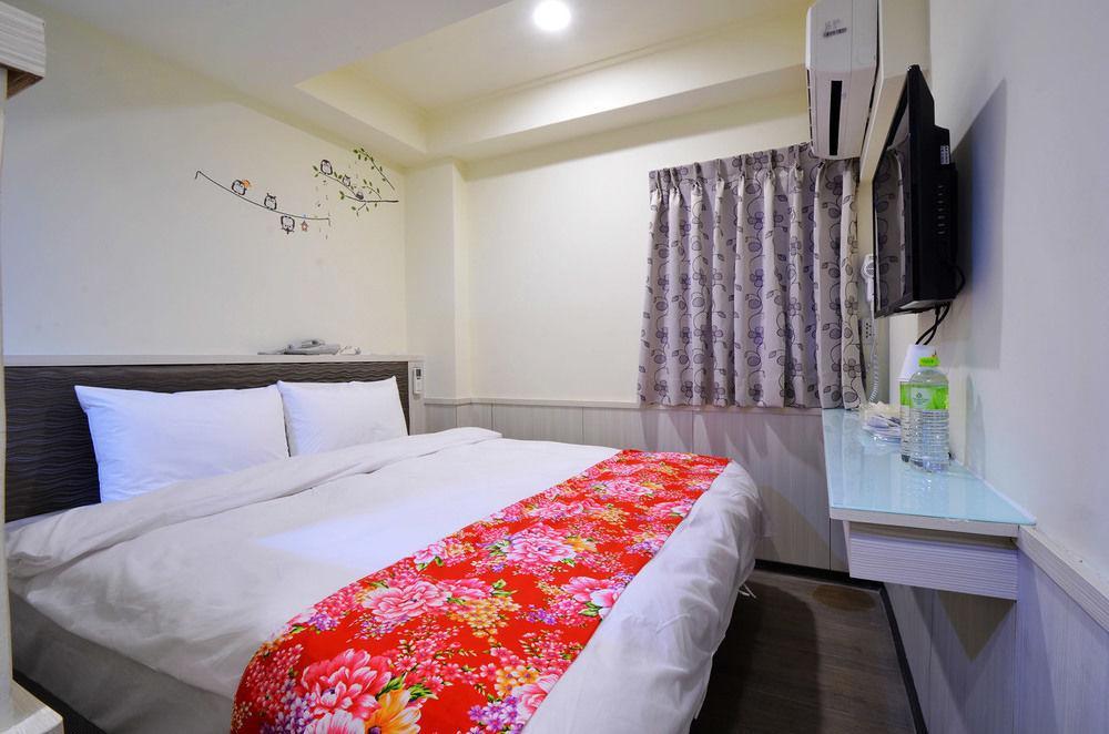 Galaxy Mini Inn Taipei Esterno foto