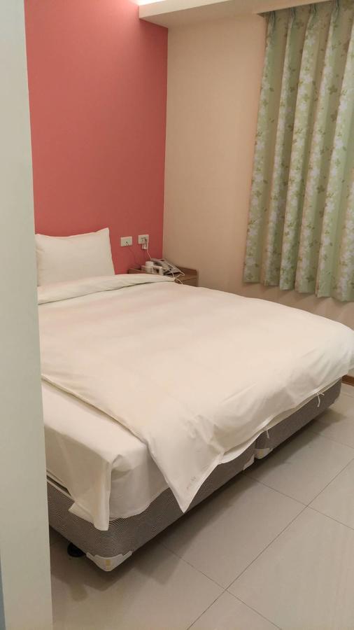 Galaxy Mini Inn Taipei Esterno foto