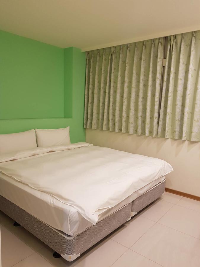 Galaxy Mini Inn Taipei Esterno foto