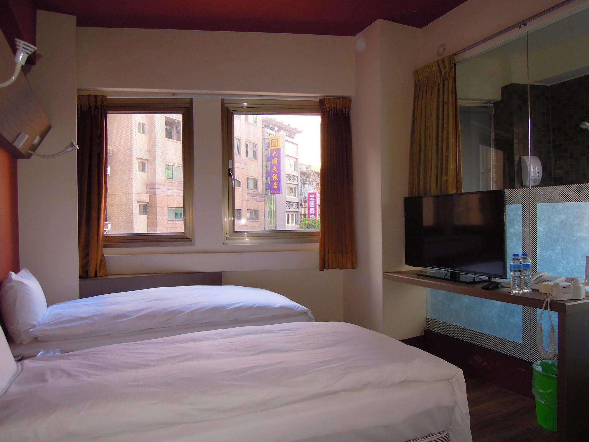 Galaxy Mini Inn Taipei Esterno foto